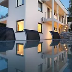 Apartamento Luxury Mauro With Heated Pool Božava