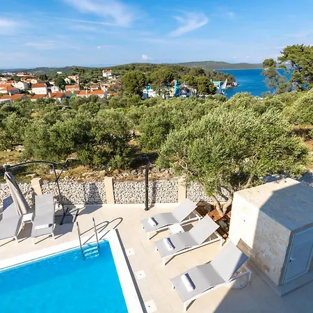 Luxury Mauro With Heated Pool * Božava