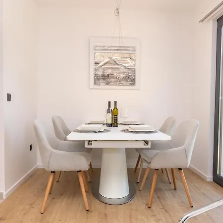 Luxury Mauro With Heated Pool *