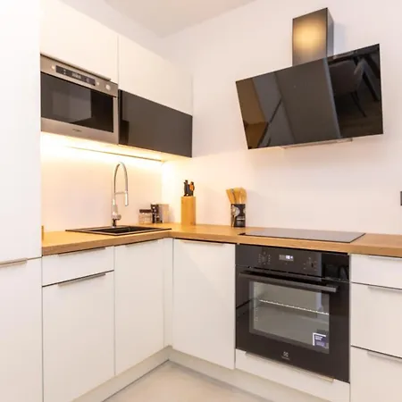 Апартаменты Luxury Mauro With Heated Pool