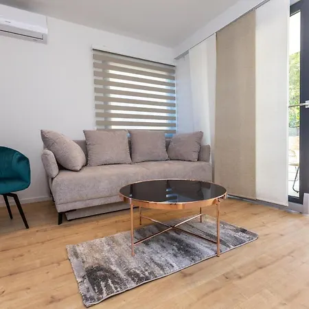 Luxury Mauro With Heated Pool * Божава