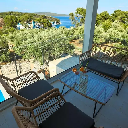 Luxury Mauro With Heated Pool * Bozava