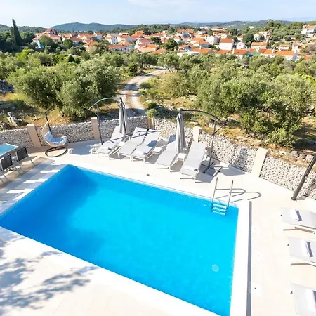 Appartement Luxury Mauro With Heated Pool Božava