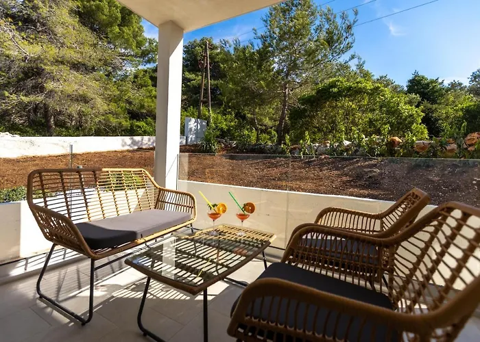 Luxury Mauro With Heated Pool Διαμέρισμα