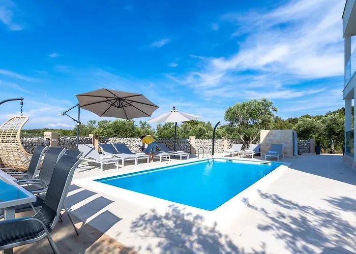 Luxury Mauro With Heated Pool * Božava