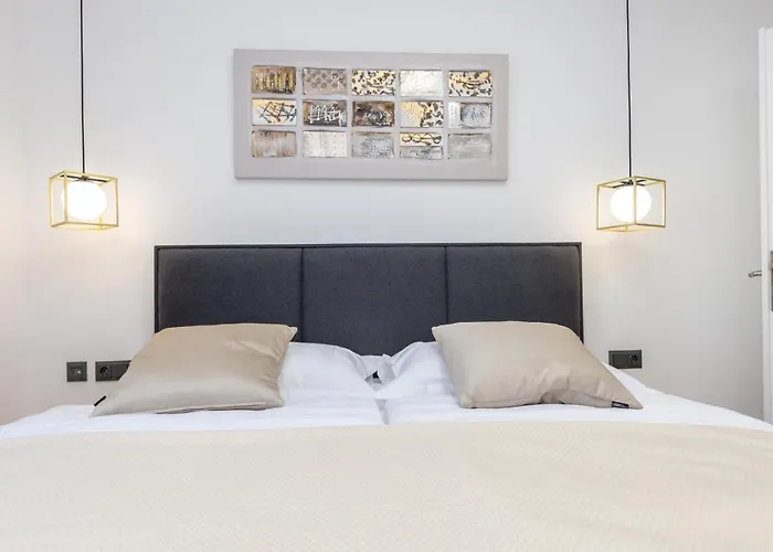 Luxury Mauro With Heated Pool Apartamento *