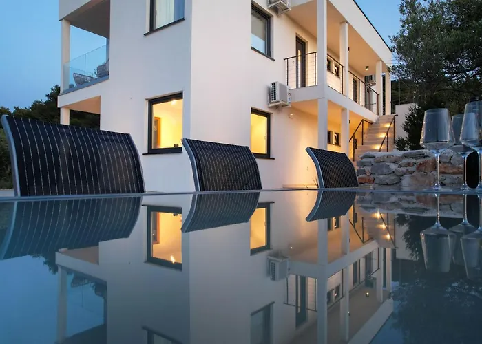 Διαμέρισμα Luxury Mauro With Heated Pool Božava